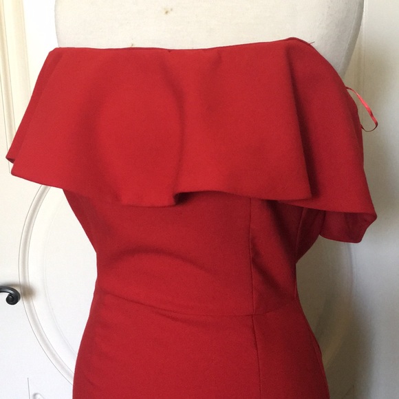 Zara off the shoulder red dress - Picture 2 of 5